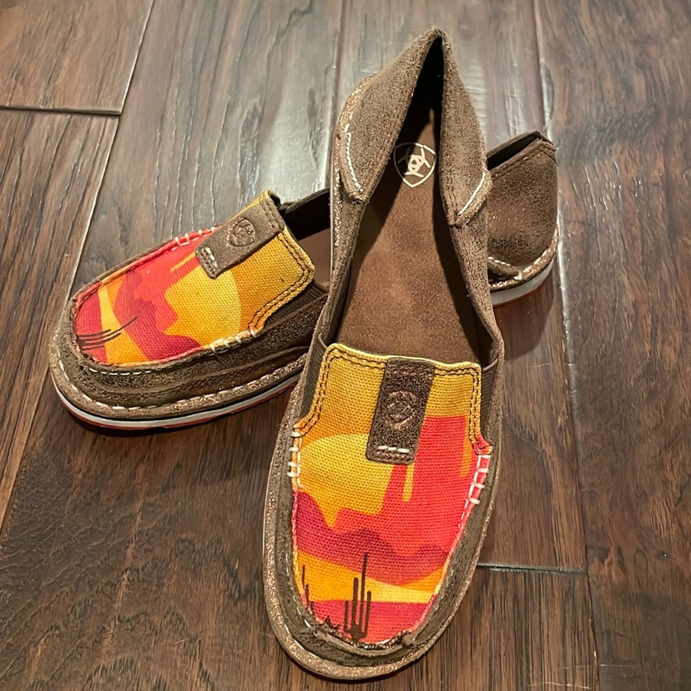 Ariat Cruiser Copper Metallic Desert Casual Shoe